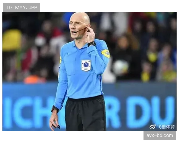 里昂进攻火力全开，状态回暖彰显新赛季竞争力